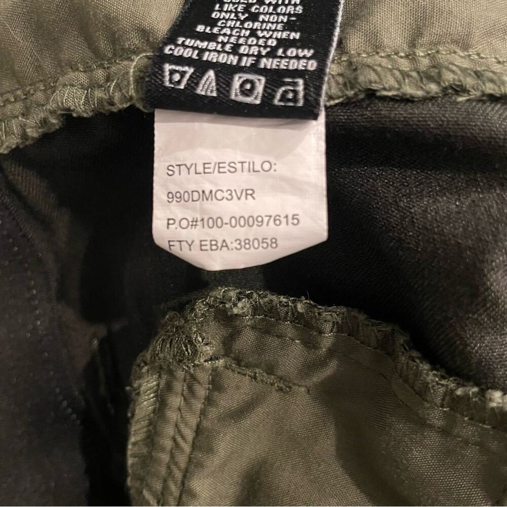 Violets & Roses Olive Green Mid Rise Ankle Pants size 8 - Picture 14 of 14